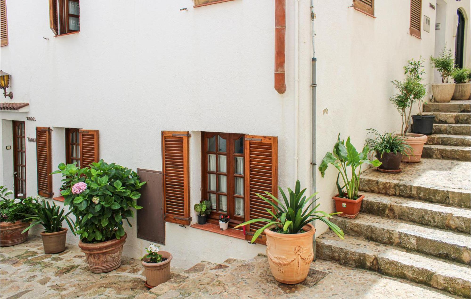 Amazing Apartment In Tossa De Mar With Wifi Εξωτερικό φωτογραφία