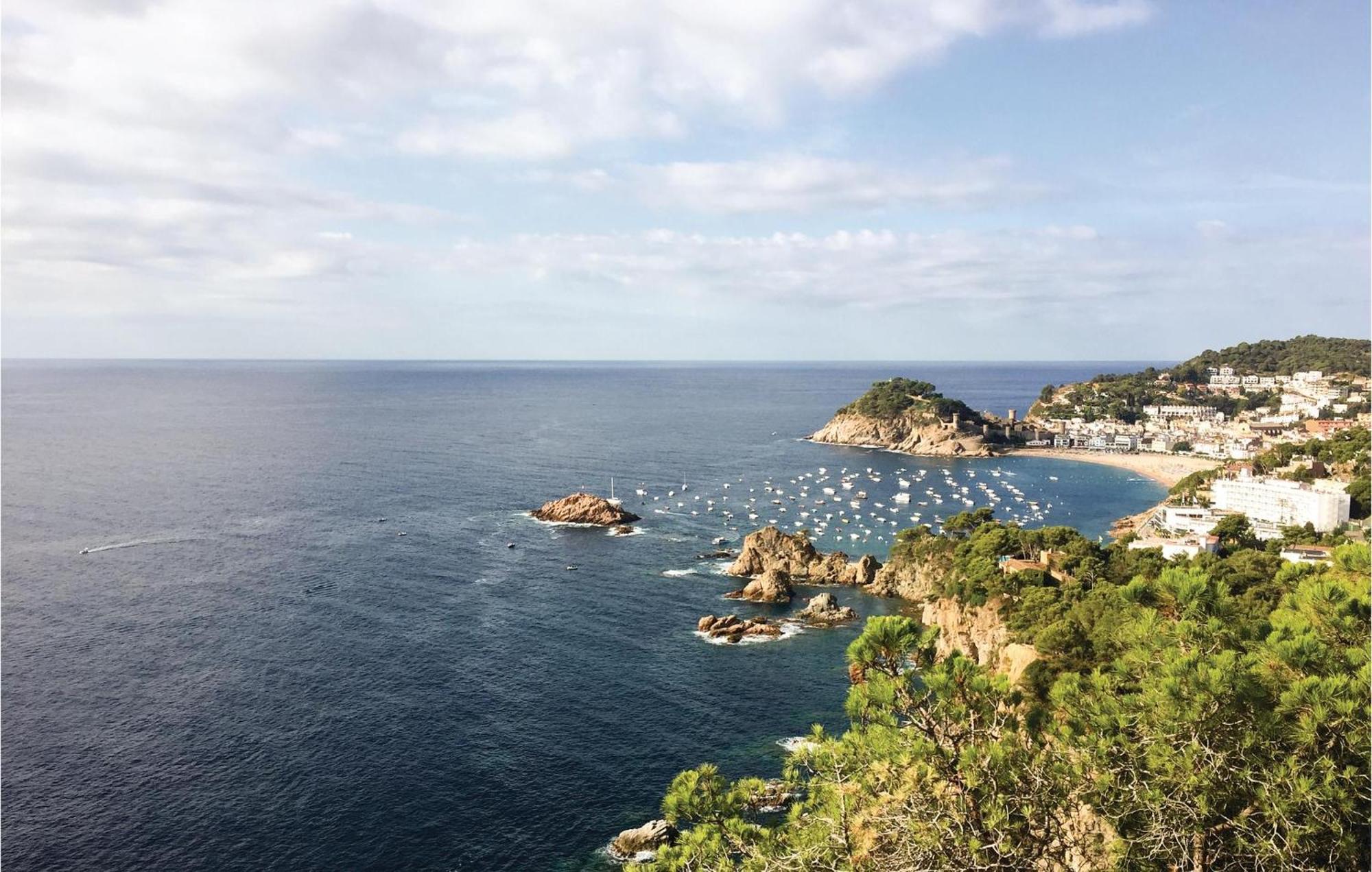 Amazing Apartment In Tossa De Mar With Wifi Εξωτερικό φωτογραφία